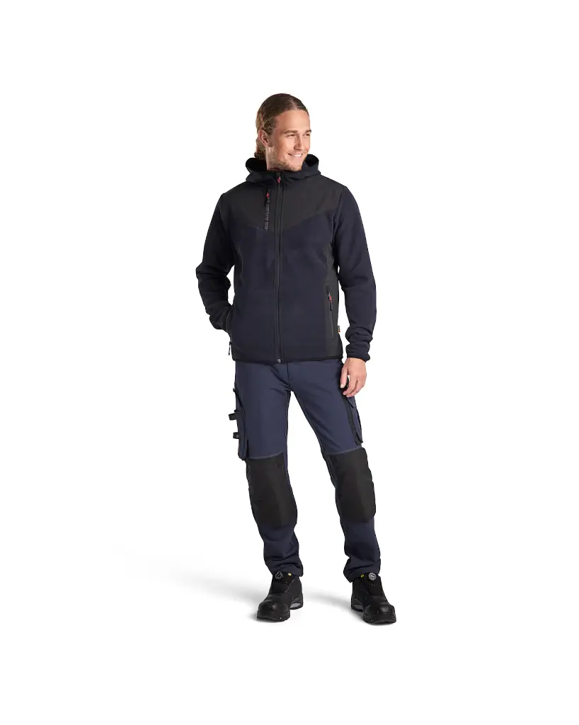 594025368699_Gebreide_Jack_met_Softshell_Marine_Zwart_Presentatie.webp