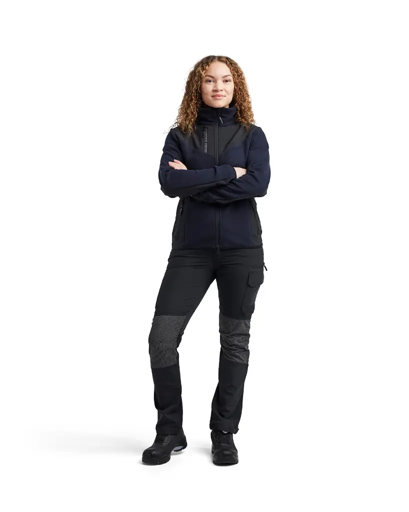 594325368699_Dames_Softshell_Trui_Marine_Zwart_Presentatie.webp