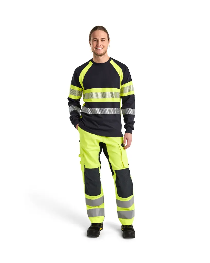 348417618933_Muntinorm_T-Shirt_LS_Marine_Geel_Presentatie.webp