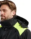 448519779933_HiVis_WinterParka_Zwart_Geel_Rugzijde_Detail_Capuchon.webp
