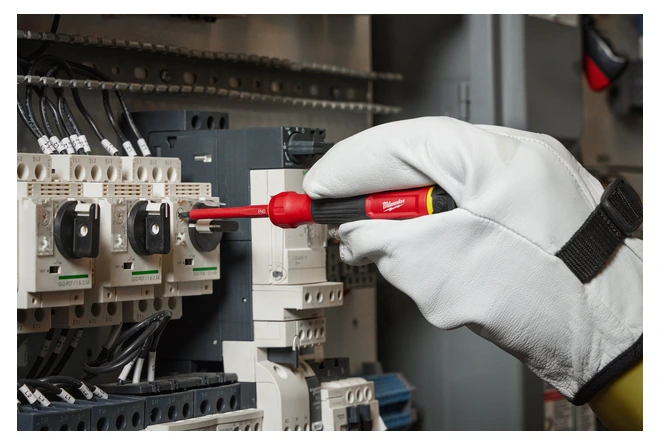 4932493659 - geisoleerde multibits 8-in-1 - Werf.webp